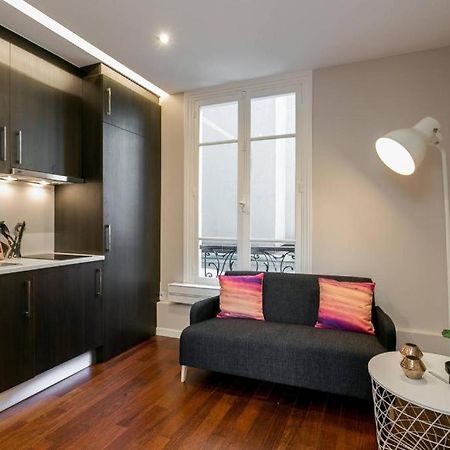 Appartement Modernized Studio - Meters From The Invalides Gardens à Paris Extérieur photo