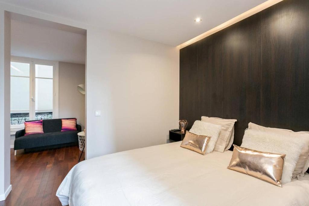 Appartement Modernized Studio - Meters From The Invalides Gardens à Paris Extérieur photo